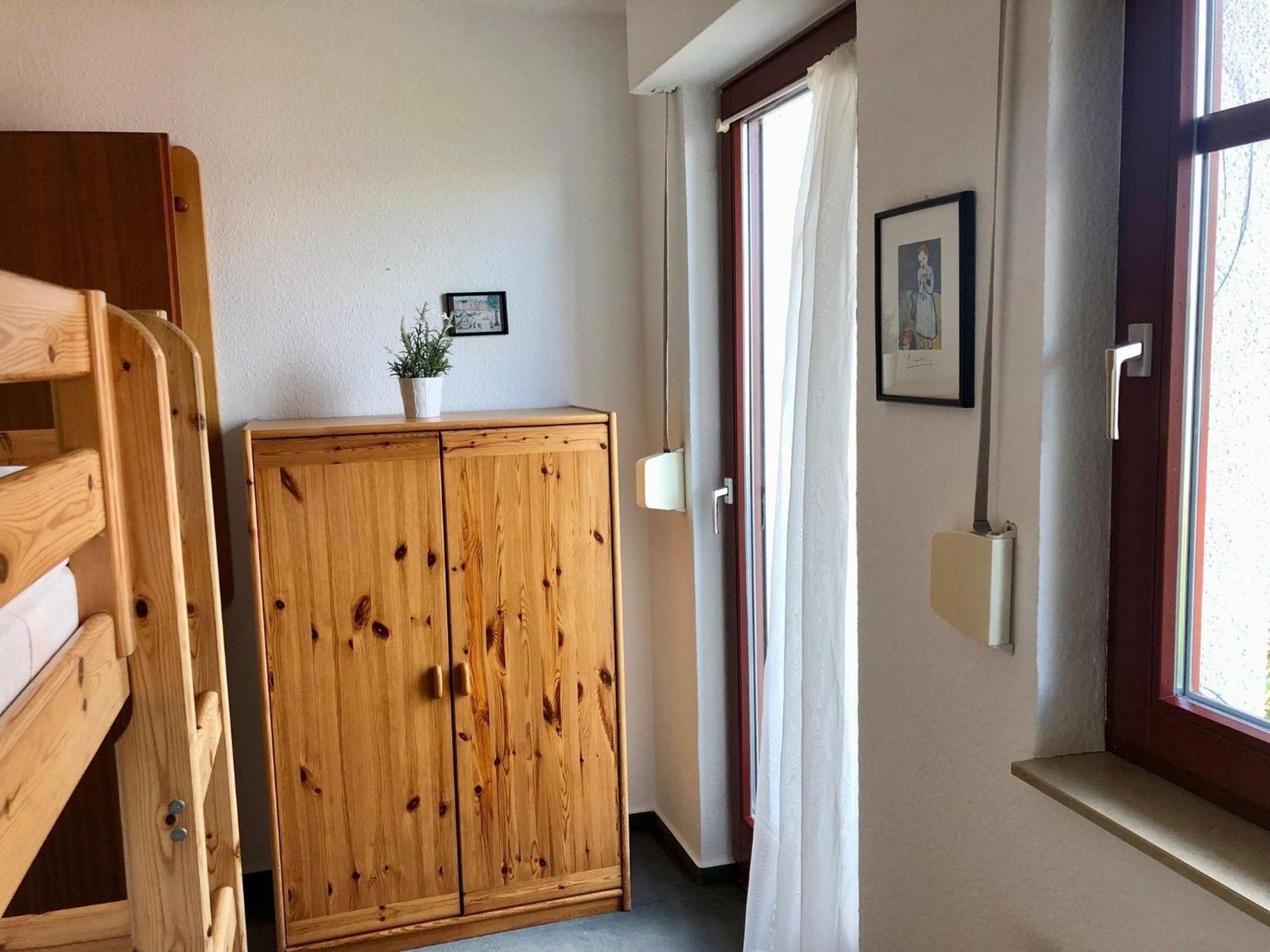 Ferienwohnung Nils Holgerson mit Balkon zwischen Strand, Wald&Wiese im Südosten der Insel Rügen! Gustow  Exterior foto