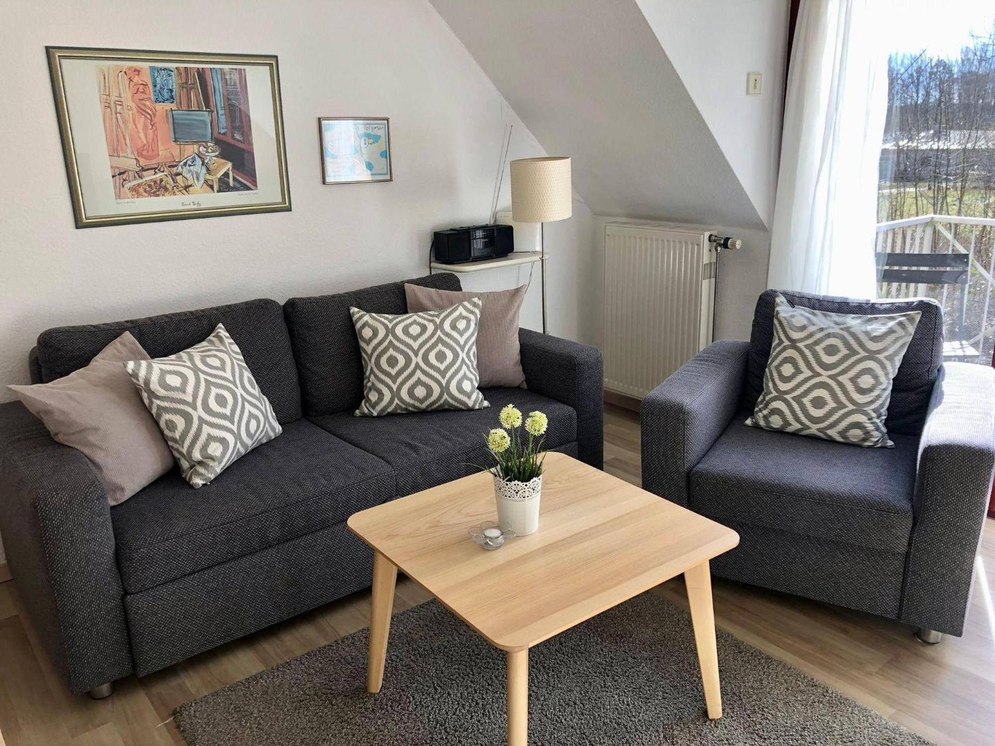 Ferienwohnung Nils Holgerson mit Balkon zwischen Strand, Wald&Wiese im Südosten der Insel Rügen! Gustow  Exterior foto