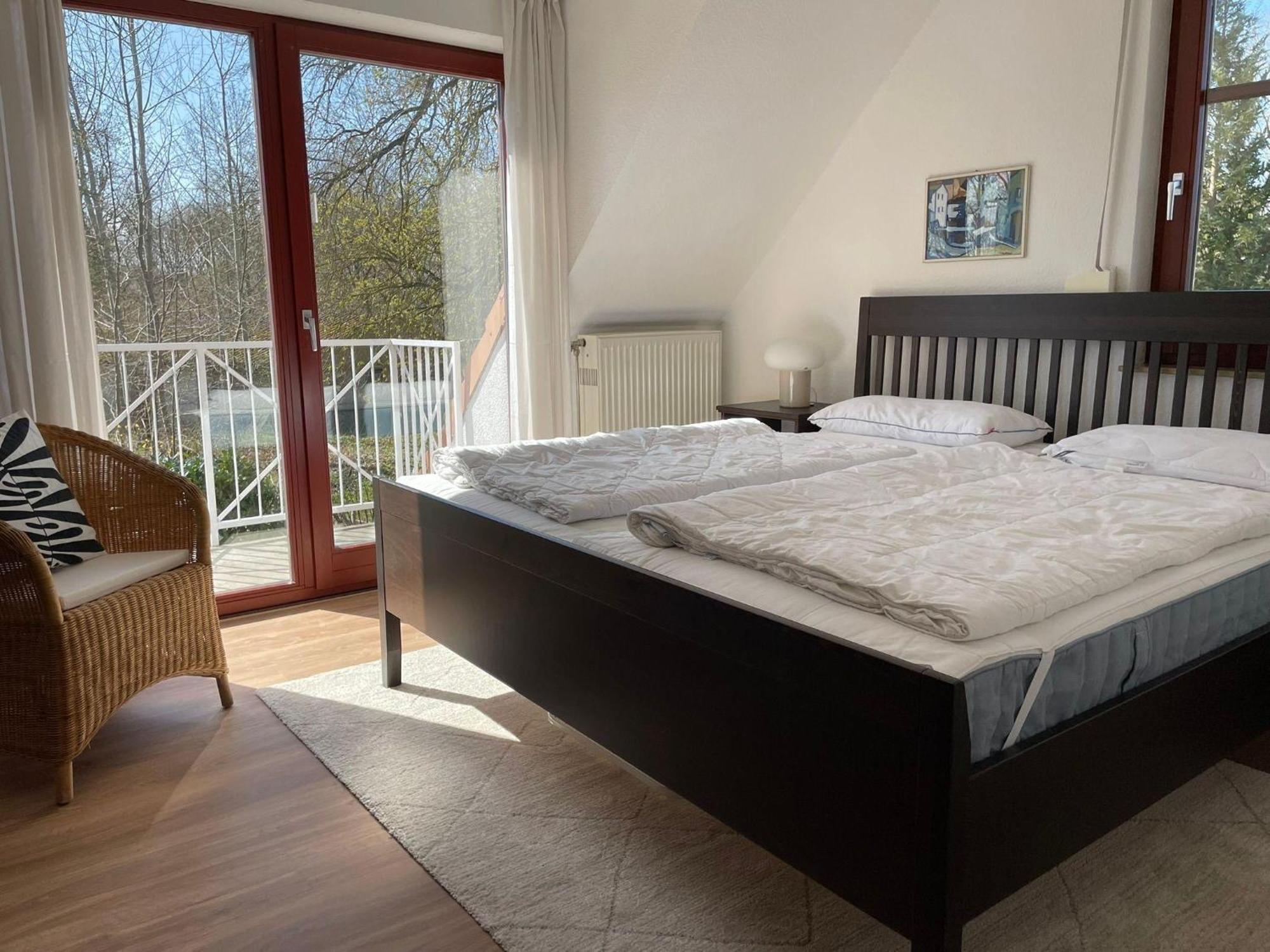 Ferienwohnung Nils Holgerson mit Balkon zwischen Strand, Wald&Wiese im Südosten der Insel Rügen! Gustow  Exterior foto