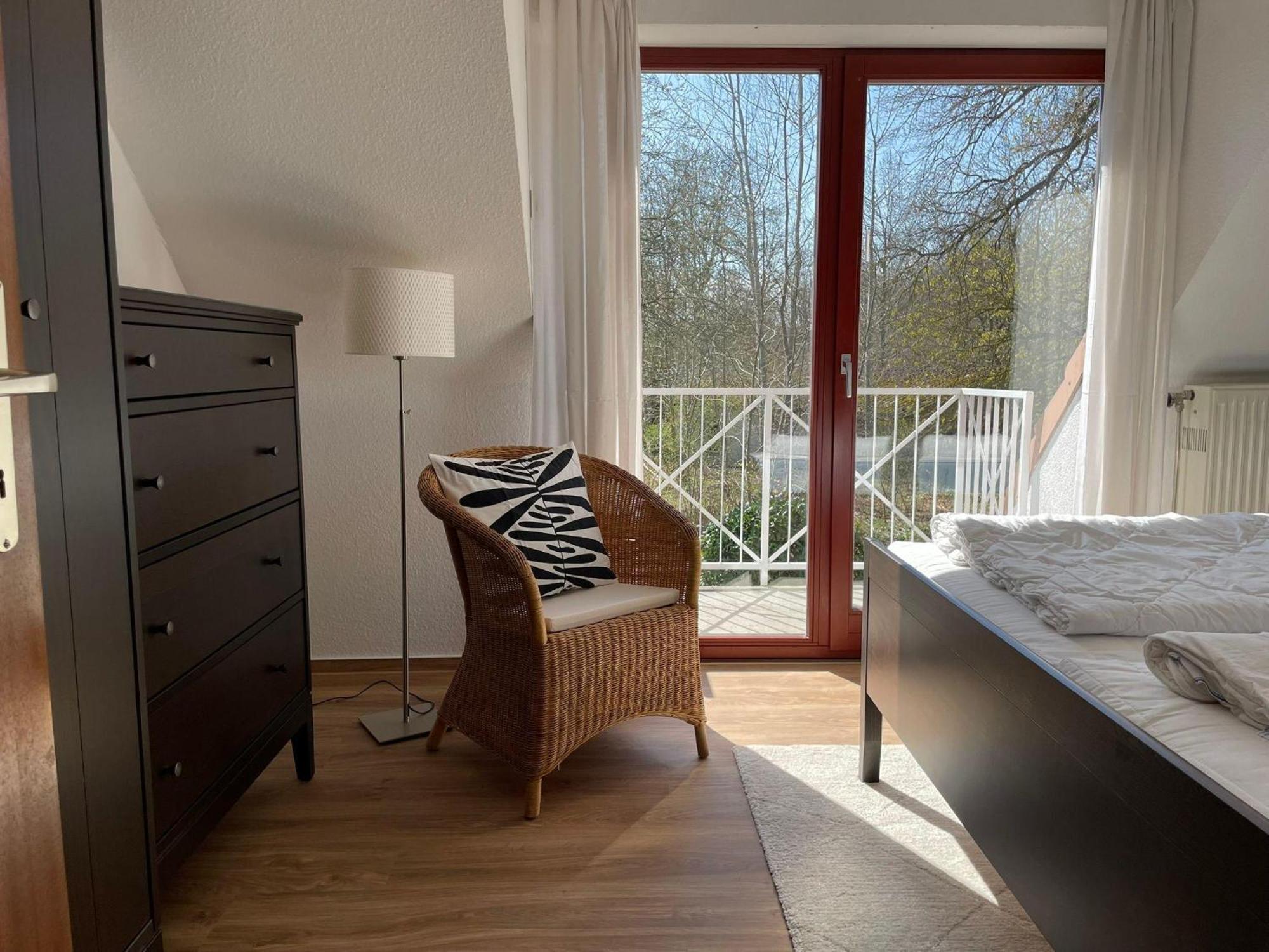 Ferienwohnung Nils Holgerson mit Balkon zwischen Strand, Wald&Wiese im Südosten der Insel Rügen! Gustow  Exterior foto