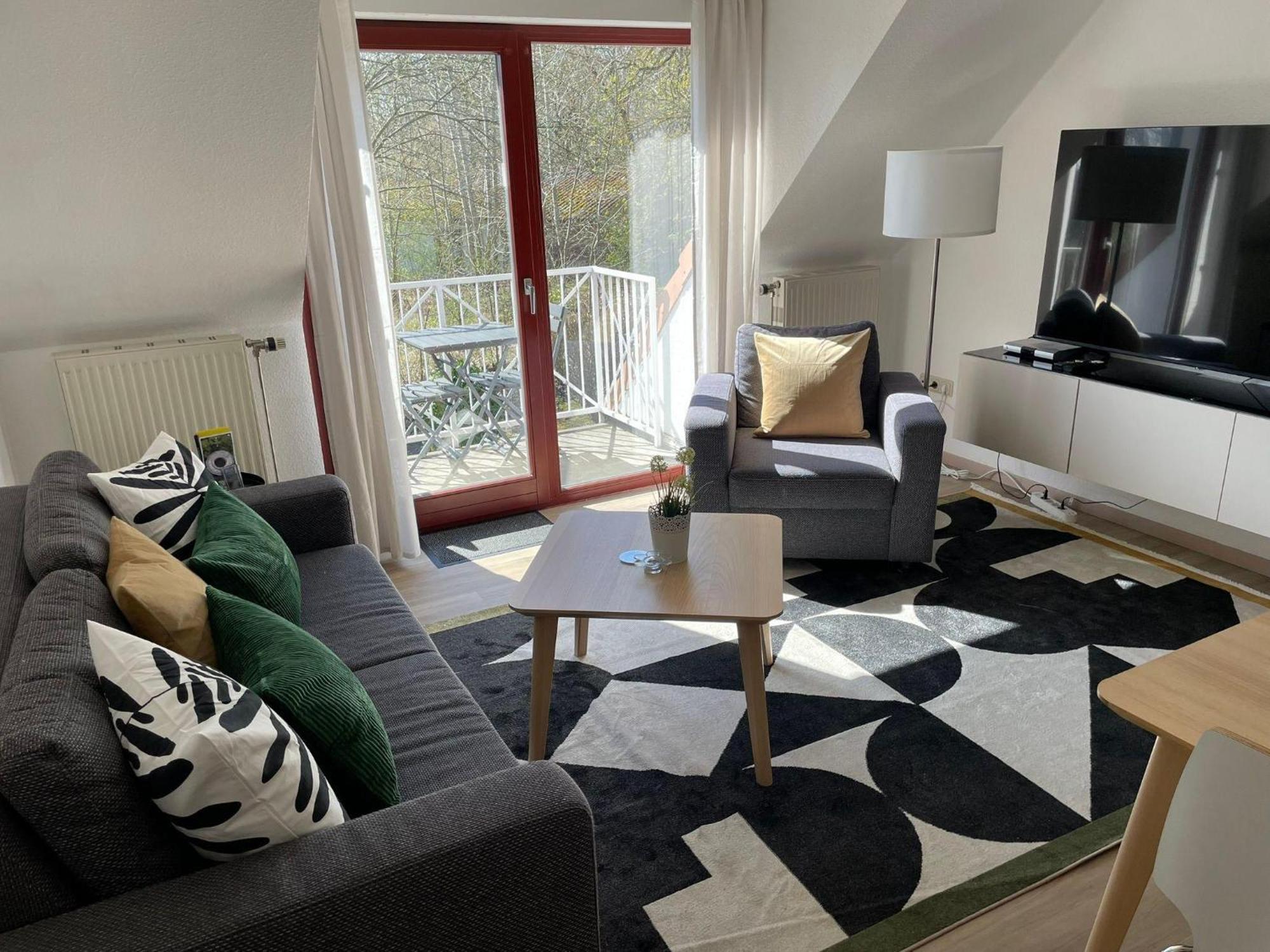 Ferienwohnung Nils Holgerson mit Balkon zwischen Strand, Wald&Wiese im Südosten der Insel Rügen! Gustow  Exterior foto